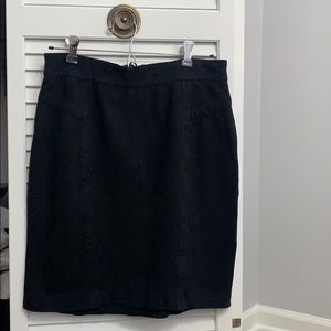 Ann Taylor sz8 black stretchy skirt